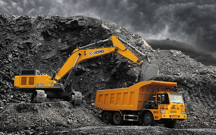Mining Excavator — XE700C · 70 t Class